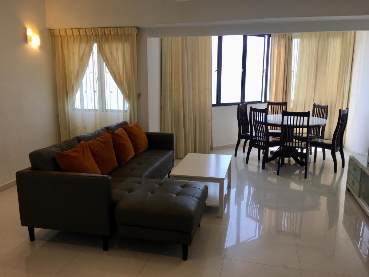 Апартаменти The Ferringhi Sea View At Sri Sayang Бату-Феррінгі Екстер'єр фото